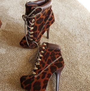 Dollhouse Platform 6 inch Booties